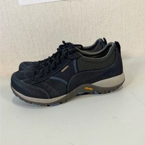 Dansko Women's Paisley Navy Milled Nubuck Size 8.5- 9(39 )Waterproof